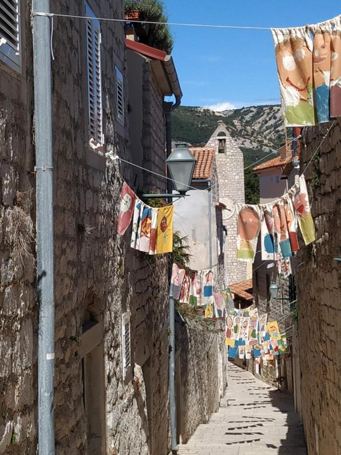 Hotel Kuca Carmen Rab Town Zewnętrze zdjęcie