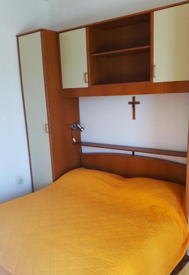 Hotel Kuca Carmen Rab Town Zewnętrze zdjęcie